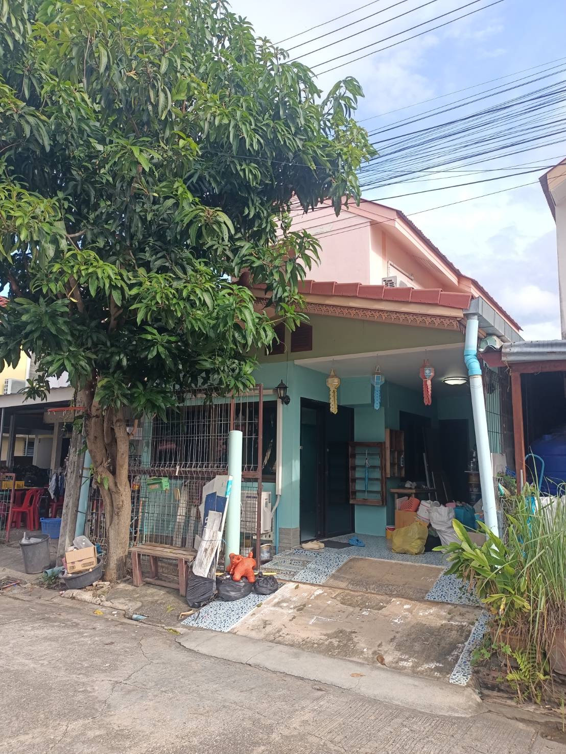 2-story house, Eua-Athorn Hua Ro, 25.8 sq m. 2-story house, Eua-Athorn Hua Ro, 25.8 sq m.