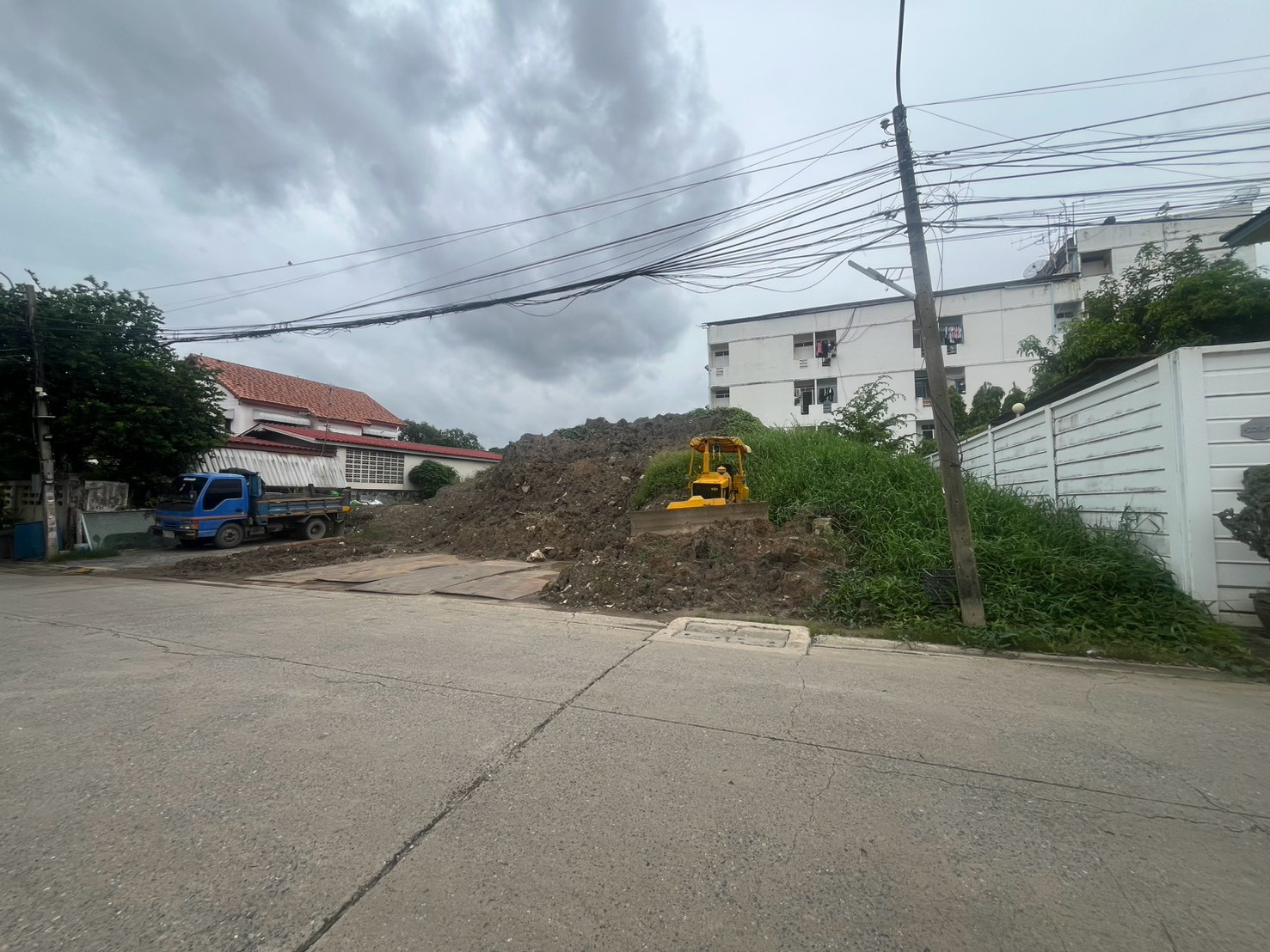 ทำเลทองด่วน! ขายที่ดินถมแล้ว 141 ตร.ว. วิภาวดี 60 (แยก 24) สร้างบ้านสวยได้ทันที – รูปที่ 3