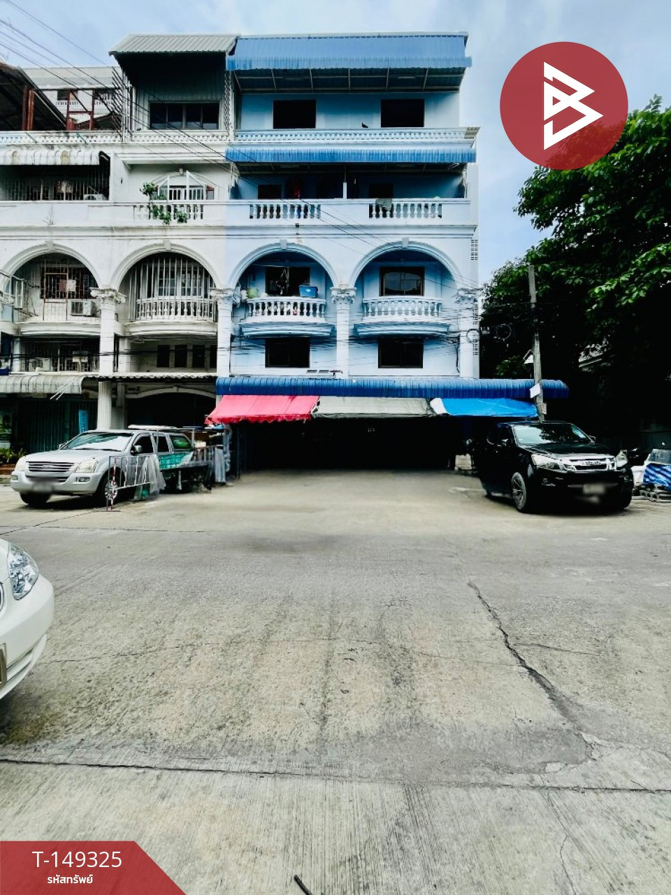 Commercial building for sale, 2 units, Nirun Ville Village 1, Prawet, Bangkok, good location. Commercial building for sale, 2 units, Nirun Ville Village 1, Prawet, Bangkok, good location.