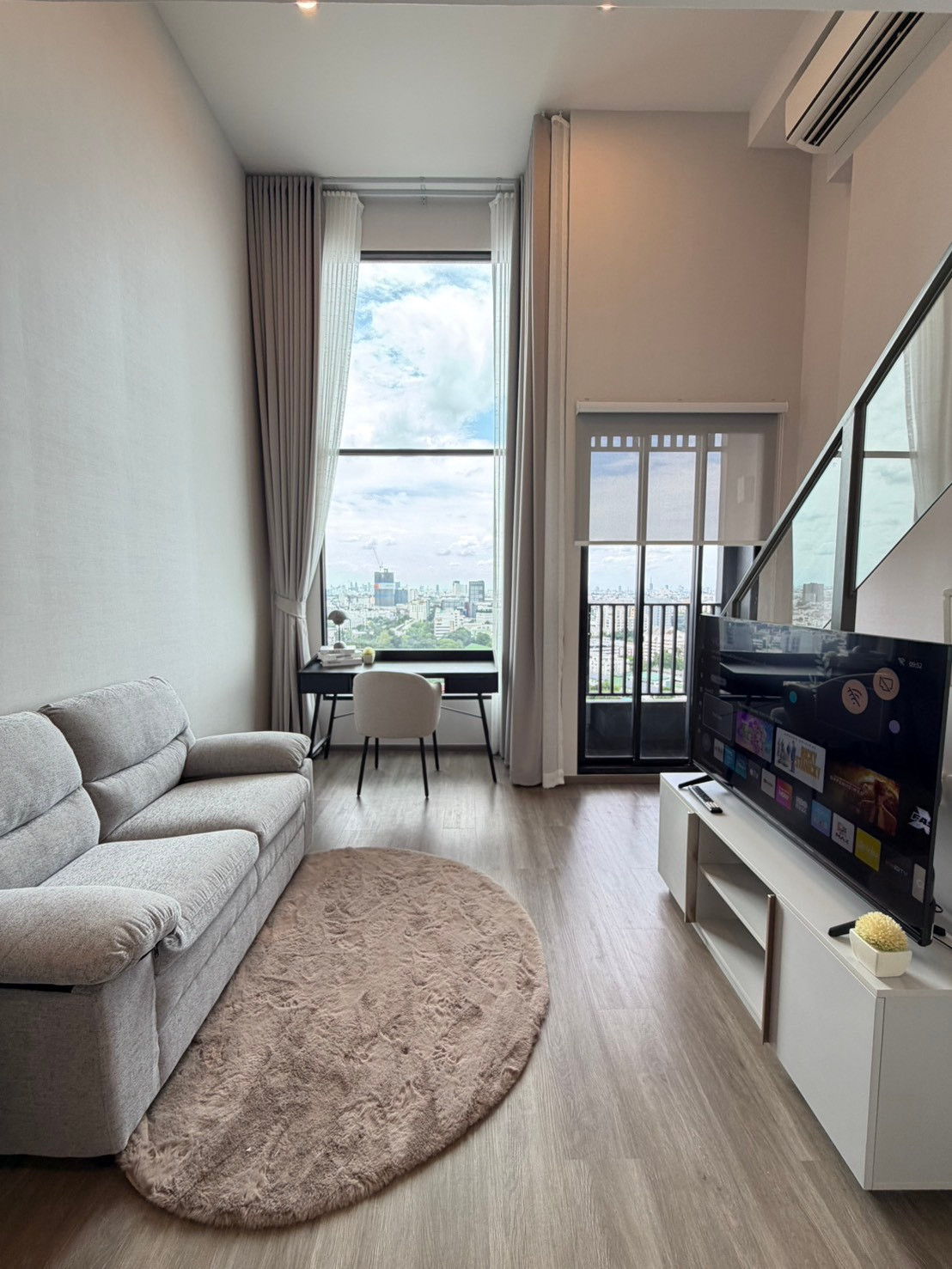 For rent: SO ORIGIN KASET INTERCHANGE 🔥 DUPLEX, outstanding design, ceiling height 4.2 meters, near BTS only 150 meters 🔥 For rent: SO ORIGIN KASET INTERCHANGE 🔥 DUPLEX, outstanding design, ceiling height 4.2 meters, near BTS only 150 meters 🔥