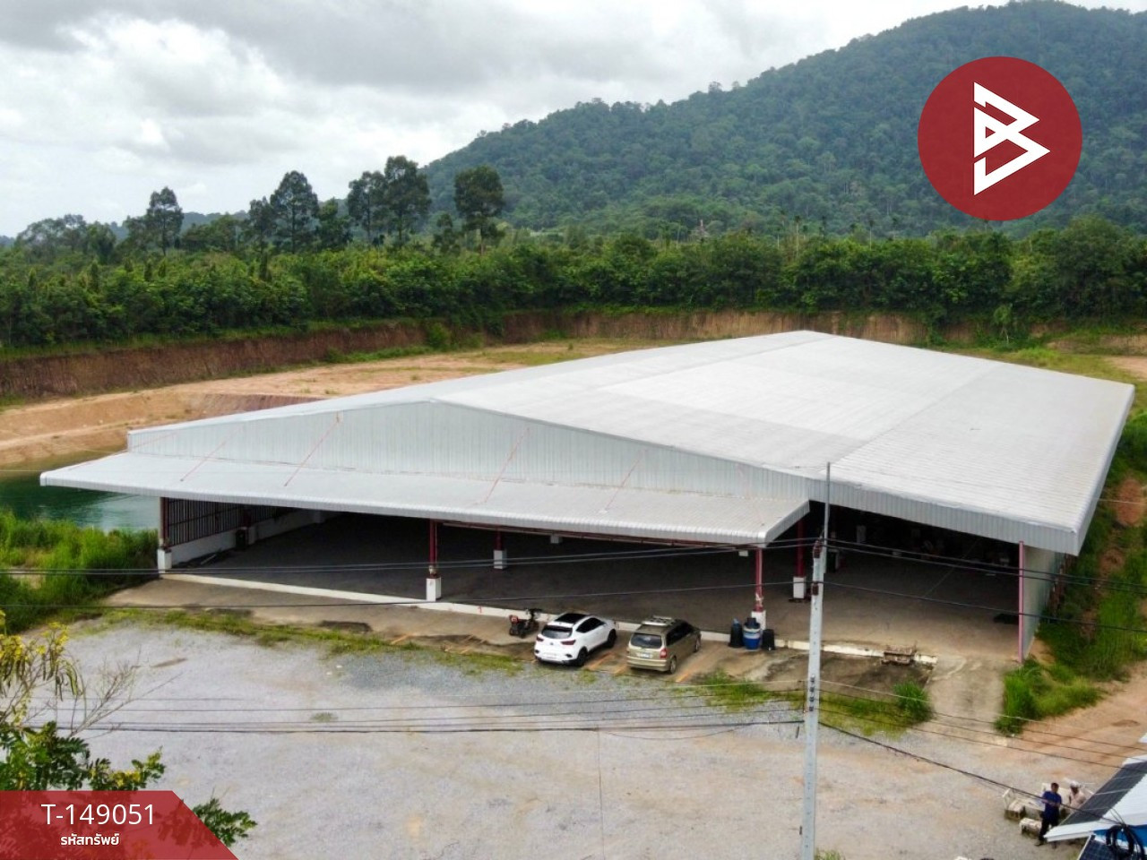 Land for sale with buildings, area 15 rai, Tha Mai, Chanthaburi.
