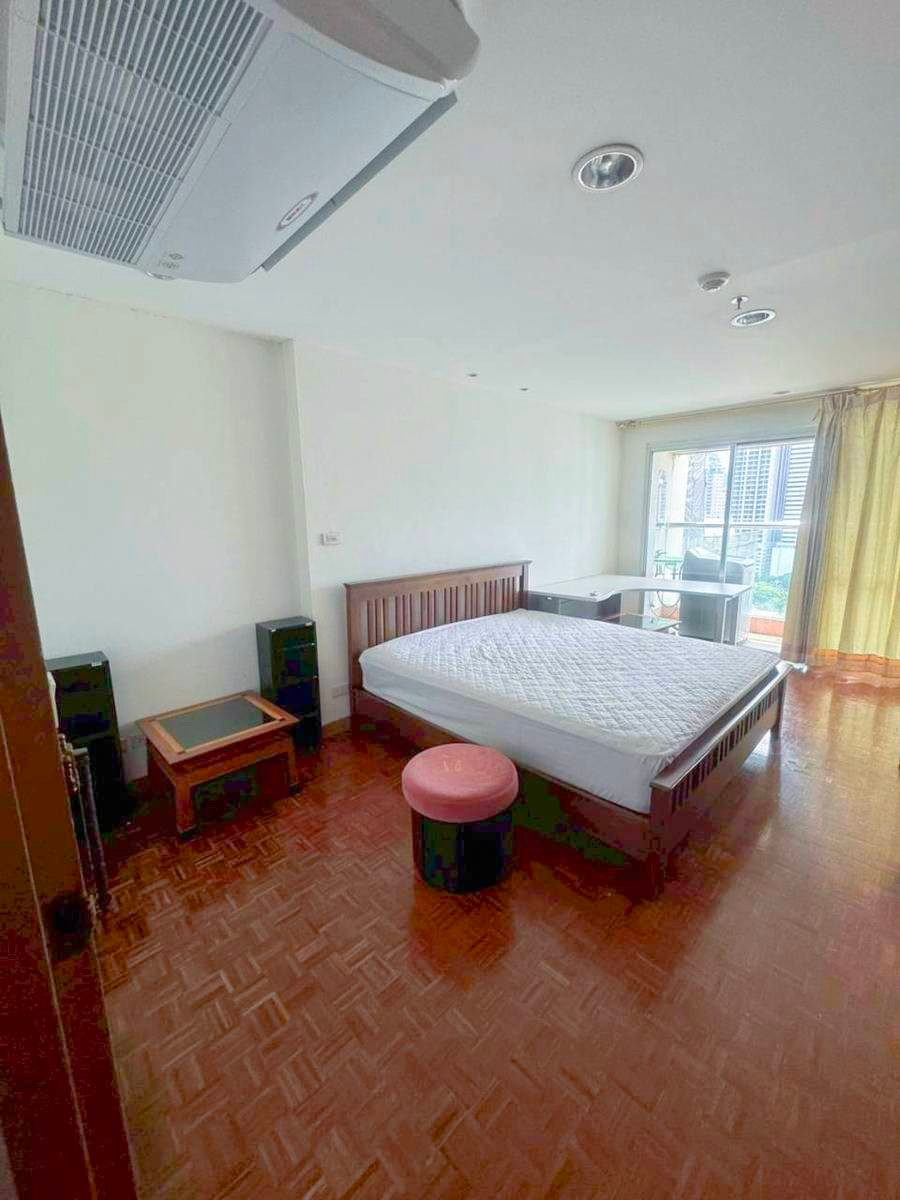 🔥 ขายด่วน! คอนโด Sukhumvit Suite ชั้น 19 ขายต่ำกว่าราคาประเมิน 5 แสน! 🔥 โอกาสทองสำหรับนักลงทุนและผู้ที่กำลังมองหาคอนโดห้องใหญ่ใจกลางสุขุมวิท ทิศเปิดรับลมและวิวสวย ไม่บล็อกวิว – รูปที่ 4