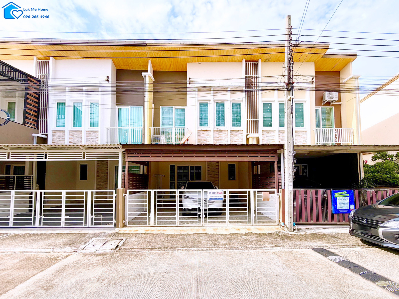 ทาวน์โฮม 2 ชั้น โกลเด้นท์ทาวน์ วัชรพล-สุขาภิบาล5 ทำเลดี ราคาคุ้มค่า ใกล้รถไฟฟ้าสายสีชม 5.5 กม. ทาวน์โฮม 2 ชั้น โกลเด้นท์ทาวน์ วัชรพล-สุขาภิบาล5 ทำเลดี ราคาคุ้มค่า ใกล้รถไฟฟ้าสายสีชม 5.5 กม.