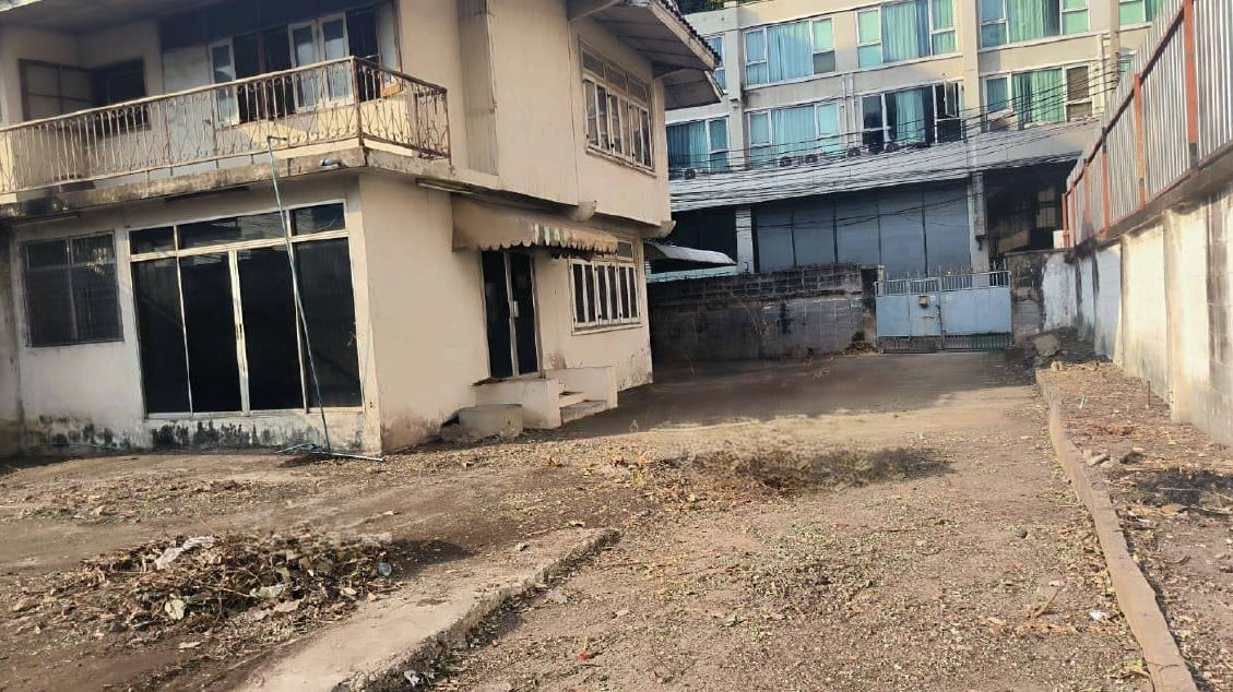 Land for sale 1 rai 0 ngan 90.7 sq m, Soi Sukhumvit 4, near BTS Nana and Benjakitti Park. – รูปที่ 3