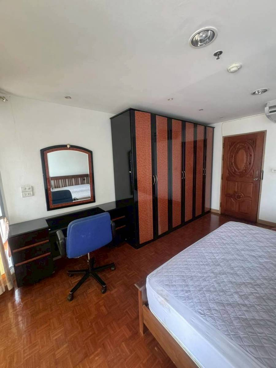 🔥 ขายด่วน! คอนโด Sukhumvit Suite ชั้น 19 ขายต่ำกว่าราคาประเมิน 5 แสน! 🔥 โอกาสทองสำหรับนักลงทุนและผู้ที่กำลังมองหาคอนโดห้องใหญ่ใจกลางสุขุมวิท ทิศเปิดรับลมและวิวสวย ไม่บล็อกวิว – รูปที่ 3
