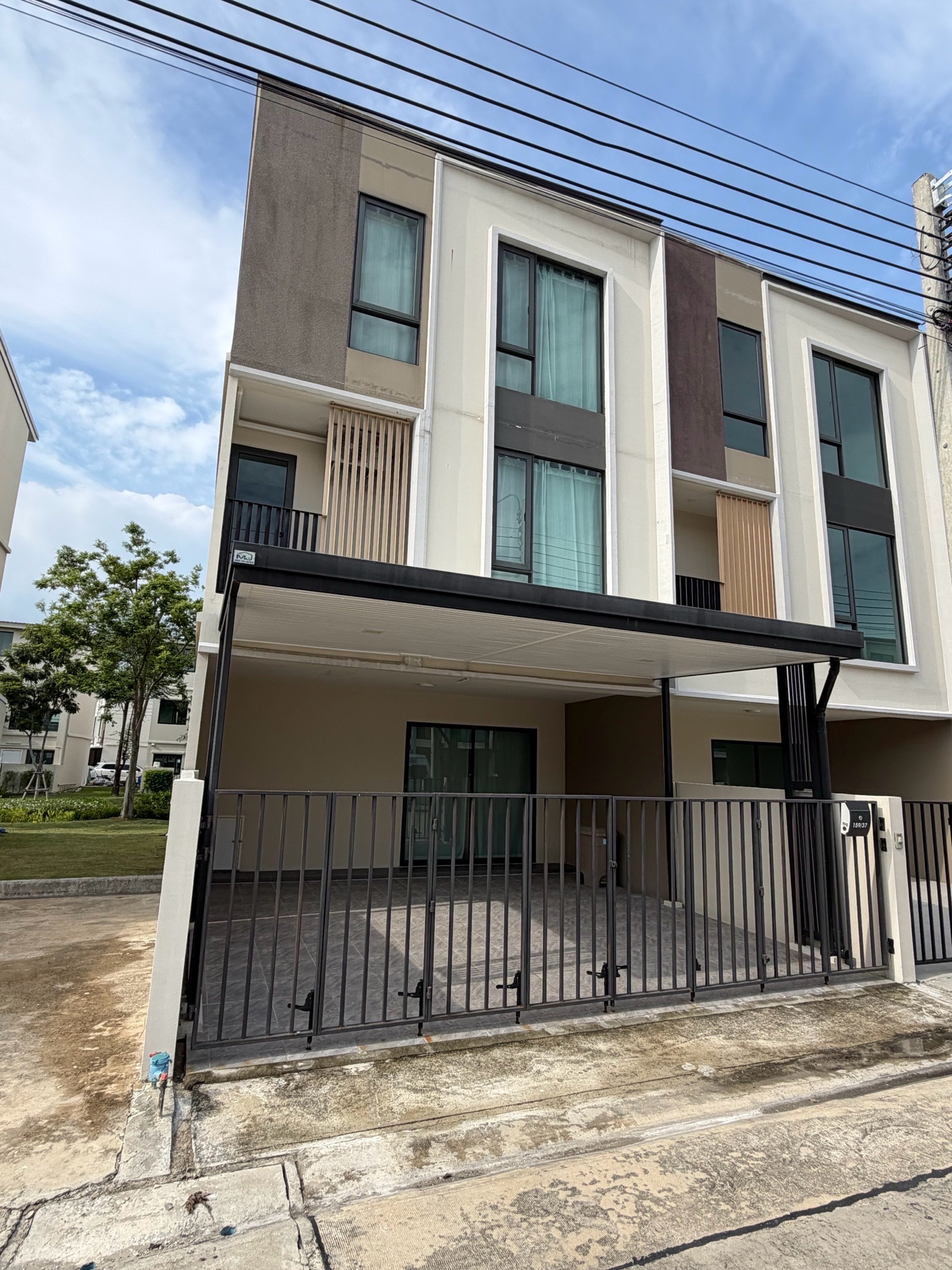 ขายด่วน Altitude Kraf Bangna🏡 . ทาวน์โฮม 3 ชั้น ขายด่วน Altitude Kraf Bangna🏡 . ทาวน์โฮม 3 ชั้น