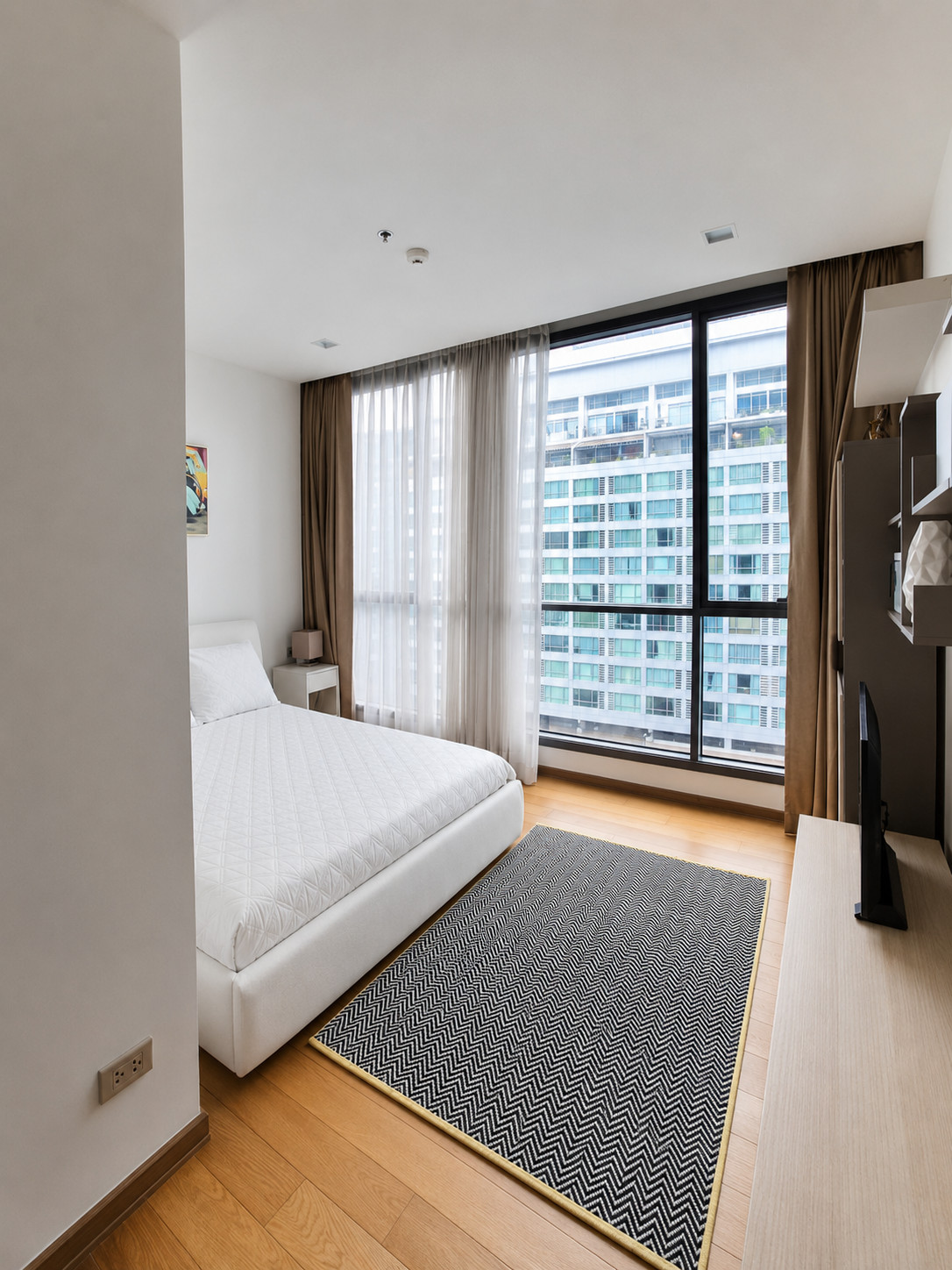 Rare! คอนโดหรู 2 ห้องนอน Hyde Sukhumvit 13 ใกล้ BTS นานา–อโศก - U1389934 – รูปที่ 4