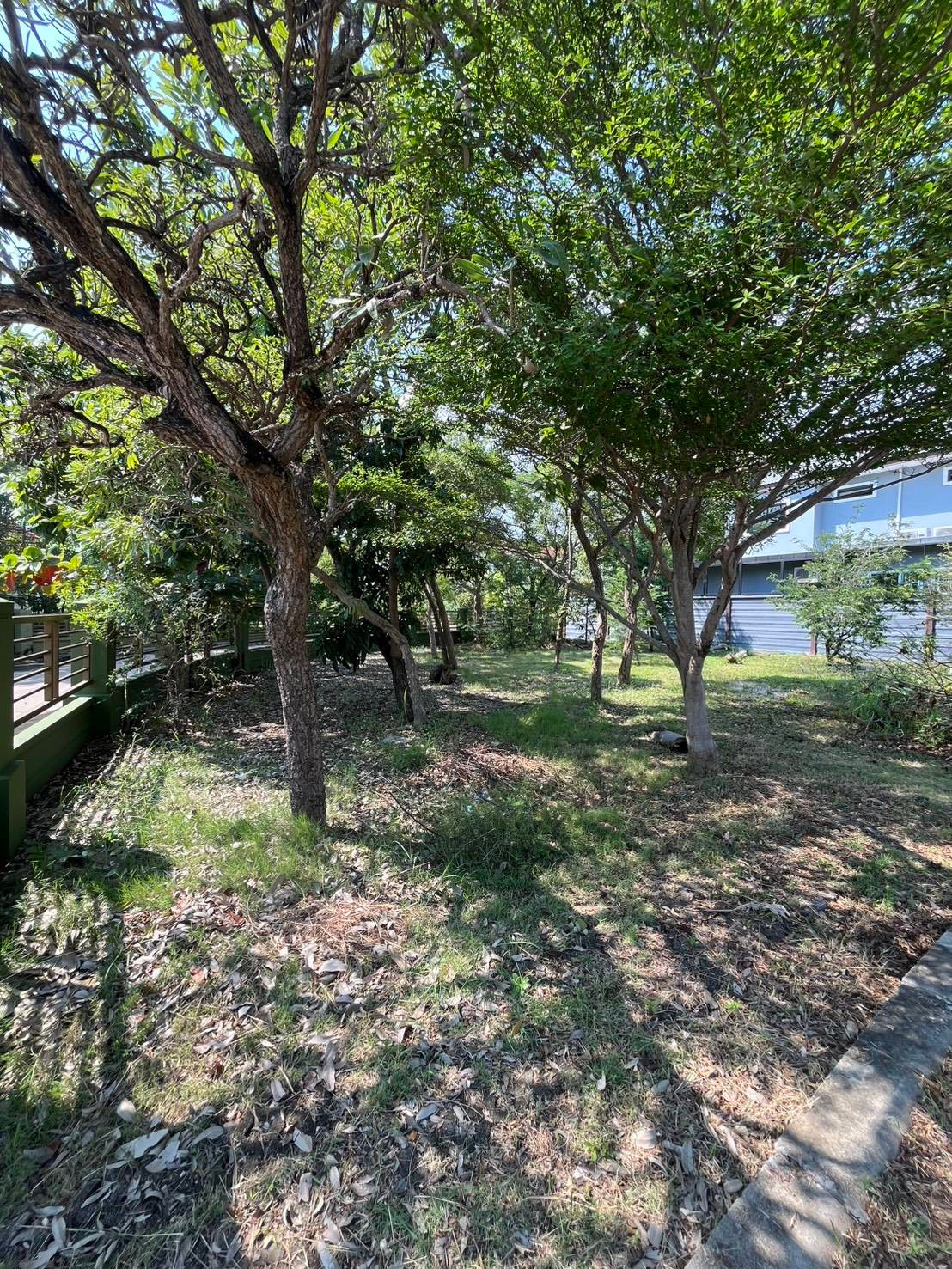 SJB140🔥 **From 2.2 million, today selling for only 1.99 million baht!** 🌊 **Lake view land, 127 sq m, Sarin City, Wong Tawan Zone. SJB140🔥 **From 2.2 million, today selling for only 1.99 million baht!** 🌊 **Lake view land, 127 sq m, Sarin City, Wong Tawan Zone.
