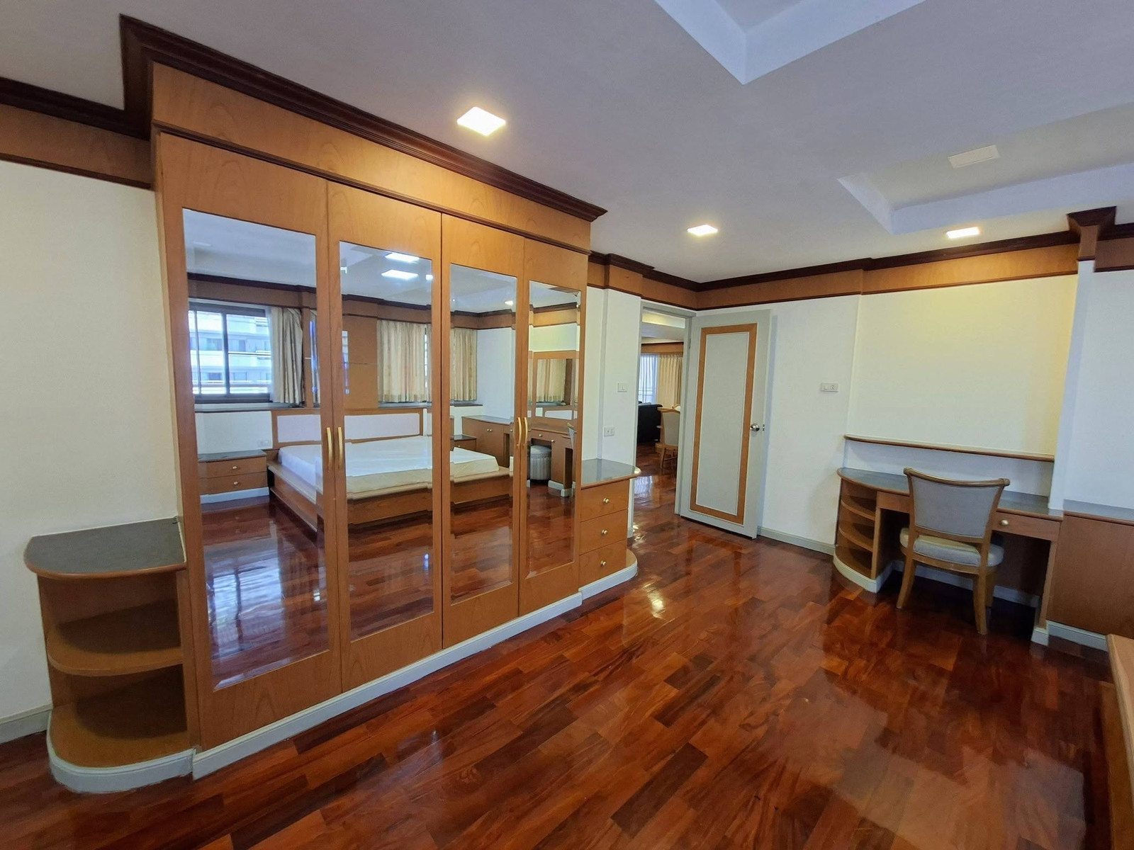 DH Grand Tower Sukhumvit 39 for rent 280 sqm 3beds 4baths 75,000 per month  – รูปที่ 3