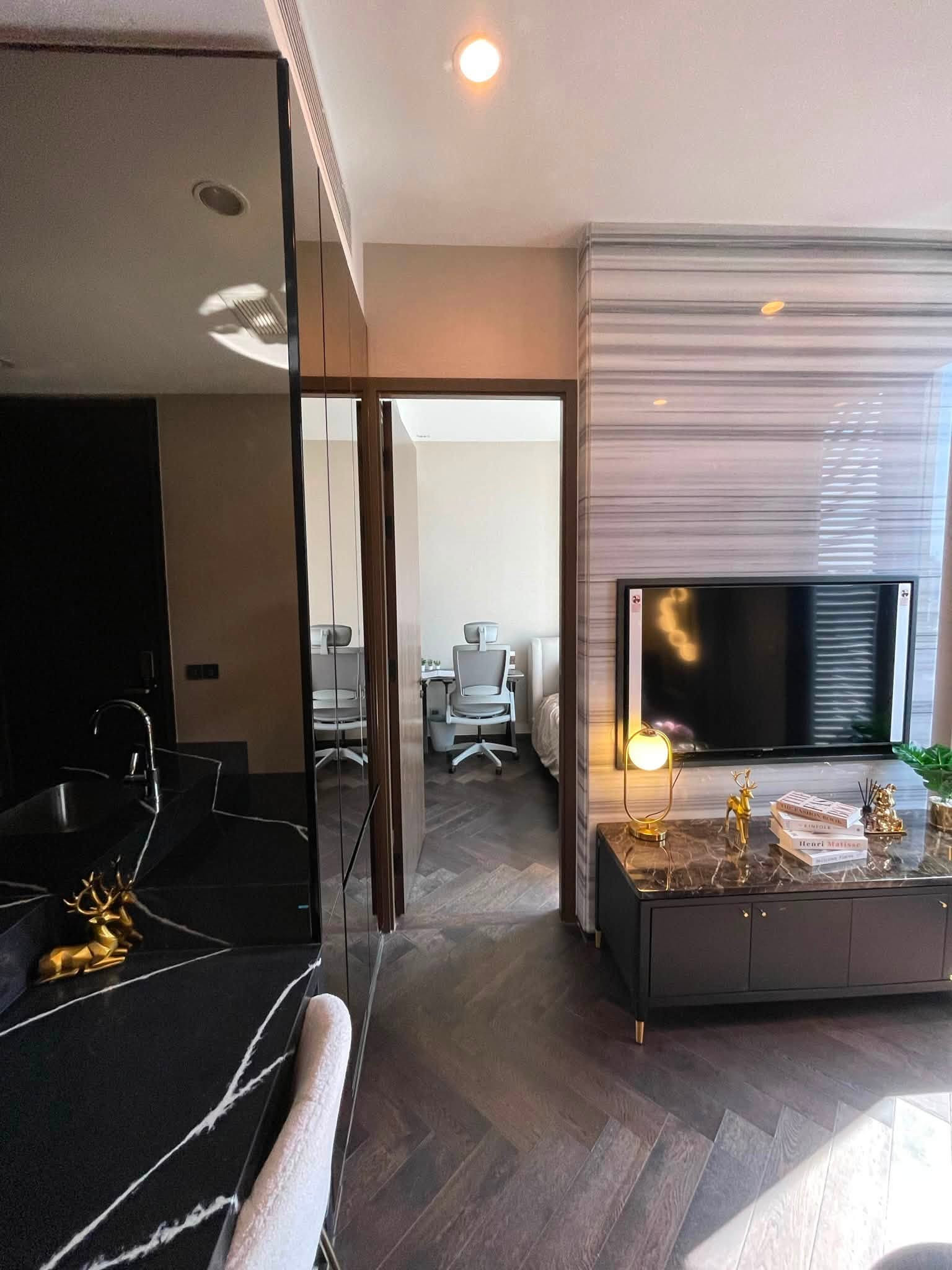 ให้เช่าคอนโด The ESSE Sukhumvit 36 สไตล์ Luxury-Modern ห้องสวย วิวดี ใกล้ BTS ทองหล่อ -RW008350 – รูปที่ 2