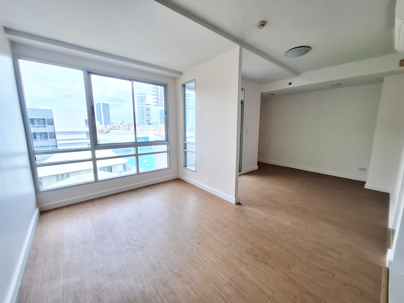 Condo for sale Zest Lat Phrao, large room, new condition, ready to move in, near Central Lat Phrao. Condo for sale Zest Lat Phrao, large room, new condition, ready to move in, near Central Lat Phrao.