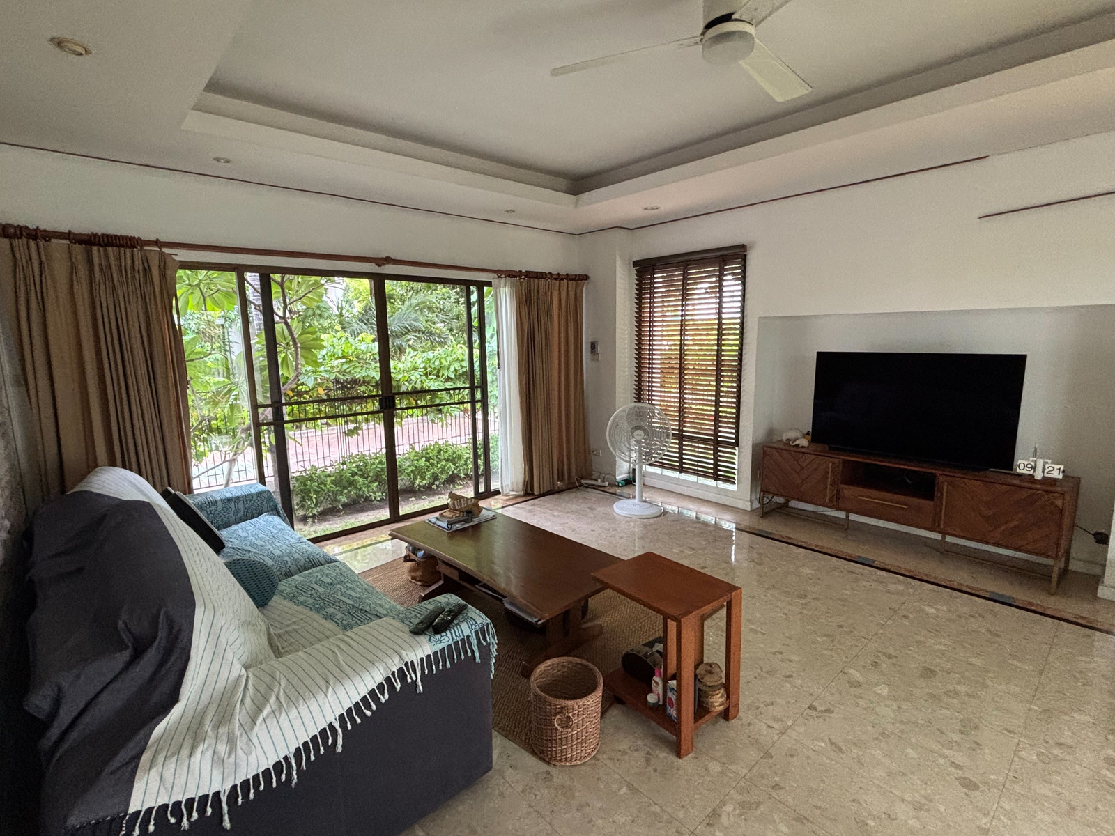ขายบ้านเดี่ยว 3 ชั้น ริมสระว่ายน้ำ ย่านรามคำแหง – รูปที่ 2