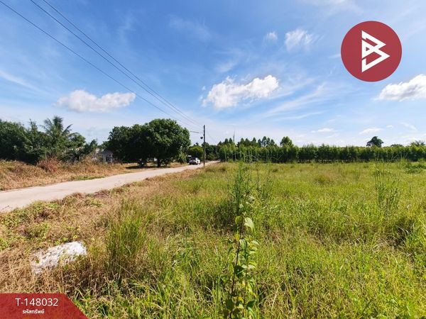 Land for sale, area 9 rai 36 sq m, Phanom Sarakham, Chachoengsao.