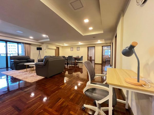 DH Grand Tower Sukhumvit 39 for rent 260 sqm 3beds 4baths 70,000 per month 