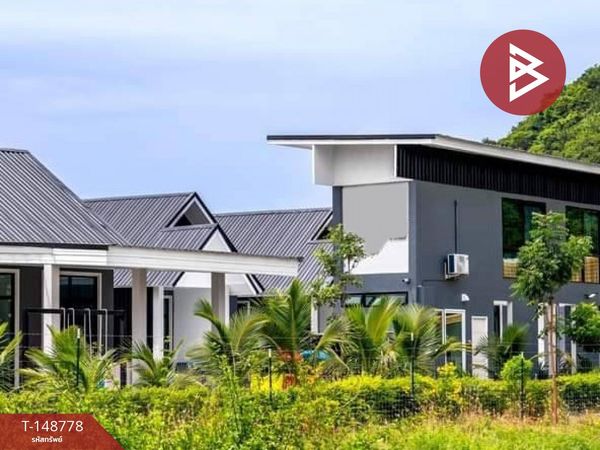 Urgent sale, Pool Villa house, area 4 rai 67.1 square wah, Ao Noi, Prachuap Khiri Khan.