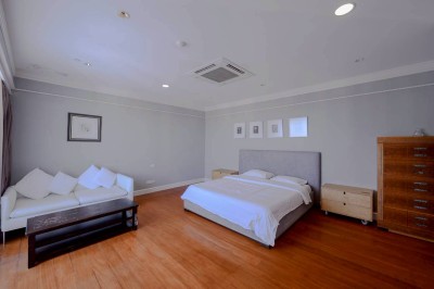 🔥Urgent Sale🔥 Las Colinas, near BTS Asok station. Fully furnished, ready to move in.