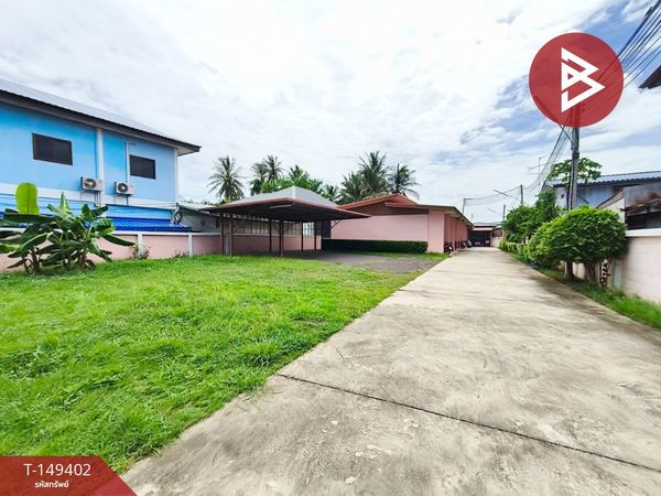 Land for sale with rooms, area 259 square meters, Prakhon Chai, Buriram.