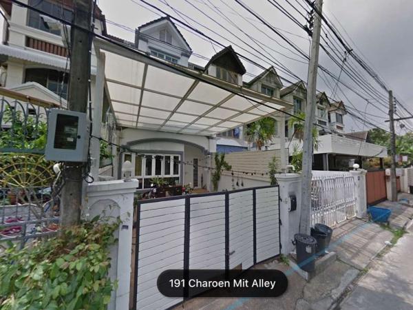 Townhouse Pridi Phanomyong 25 / 5 Bedrooms (SALE WITH TENANT) GNG241