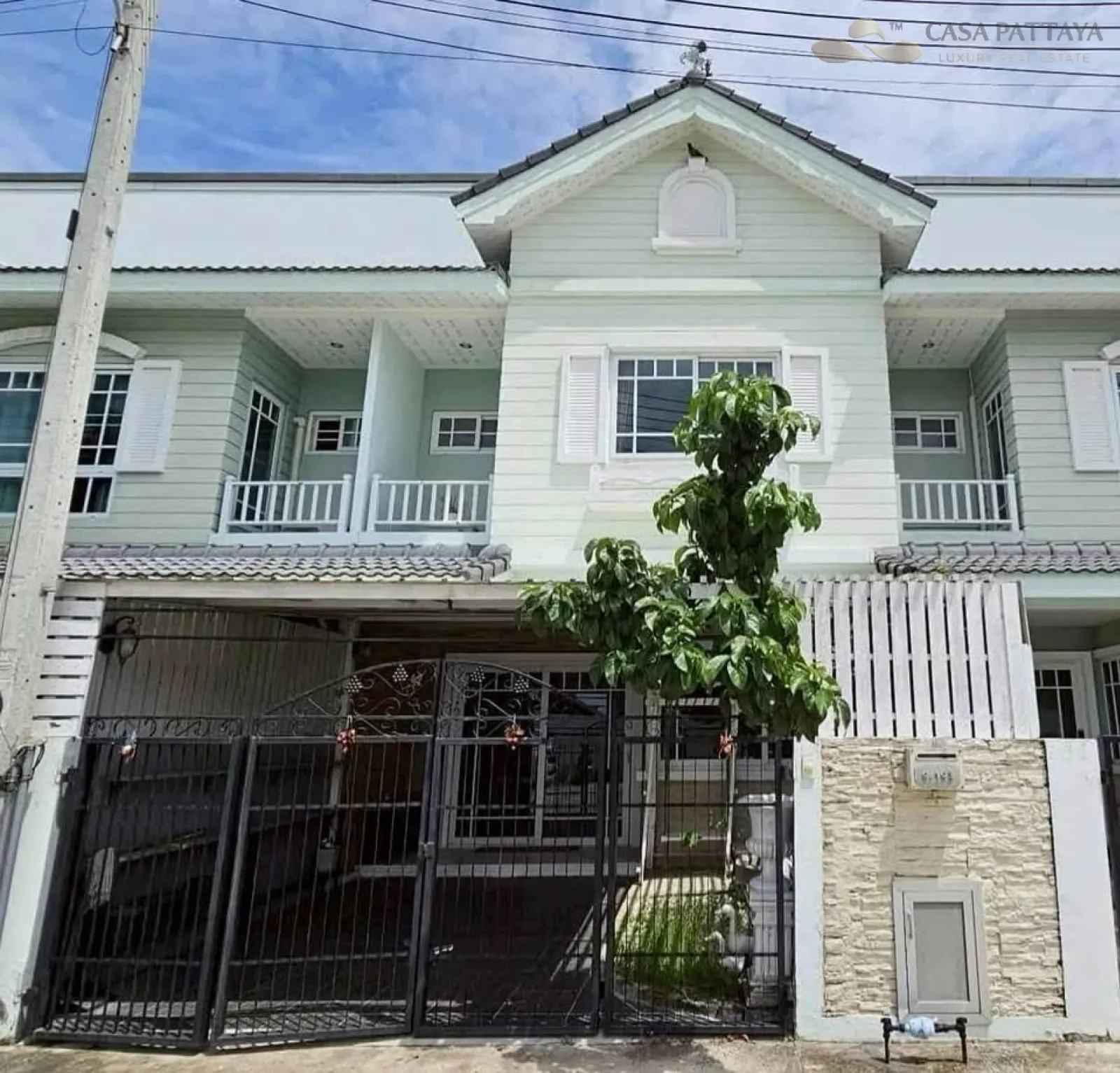 ให้เช่าทาวน์เฮาส์ 2 ชั้น ทำเลทองโซนบ้านอำเภอ เฟอร์นิเจอร์ครบ