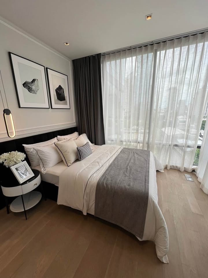 Beautifully fully furnished 2-bedroom condo at Ashton Silom