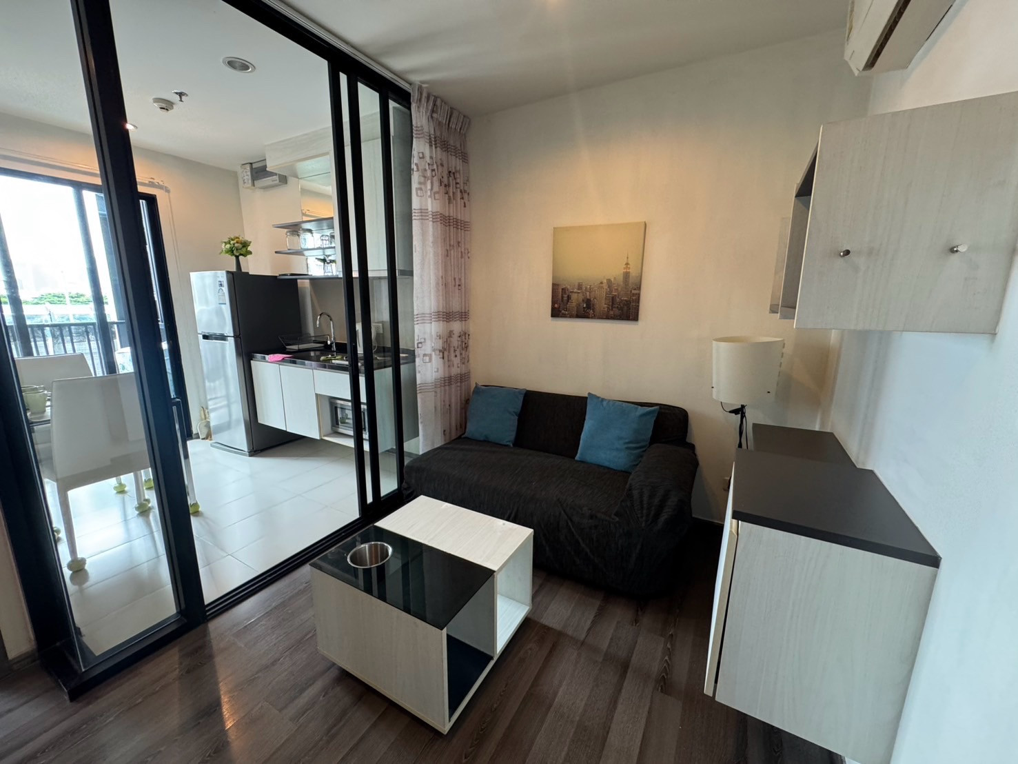 🔥Rent at The Base Park East 🔥1BR 1BR.🔥 13,500 🔥30sqm. Floor5 🔥Rent at The Base Park East 🔥1BR 1BR.🔥 13,500 🔥30sqm. Floor5