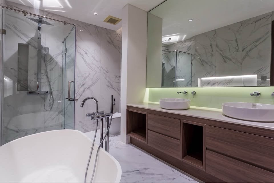 DOMUS 16 | SUKHUMVIT 16 | BTS ASOKE / MRT SUKHUMVIT 3 Bedrooms | 4 Bathrooms | 167 sq.m. | 155,000/mo. – รูปที่ 3