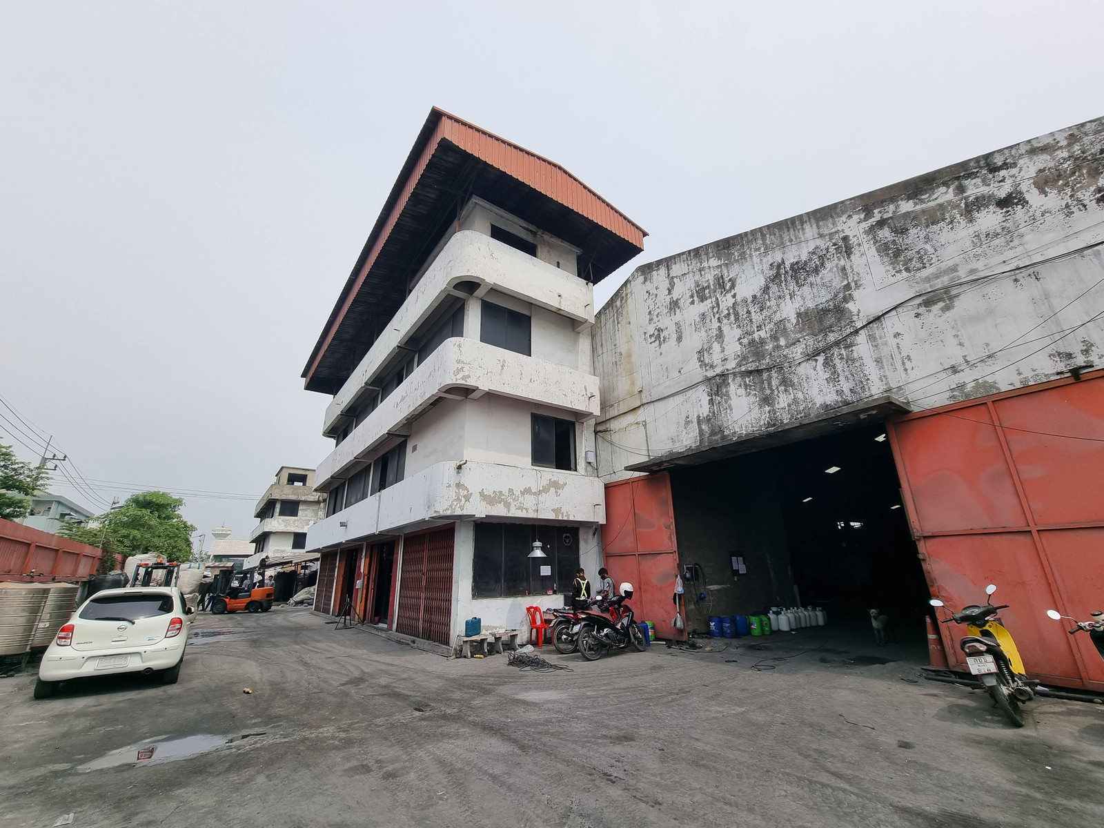 For sale-rent, aluminum smelting factory, Factory No. 4, with tenants, 5 rai, size 5,400 sq m. Collect rent immediately | Ekkachai-Bang Nam Chuet, Samut Sakhon