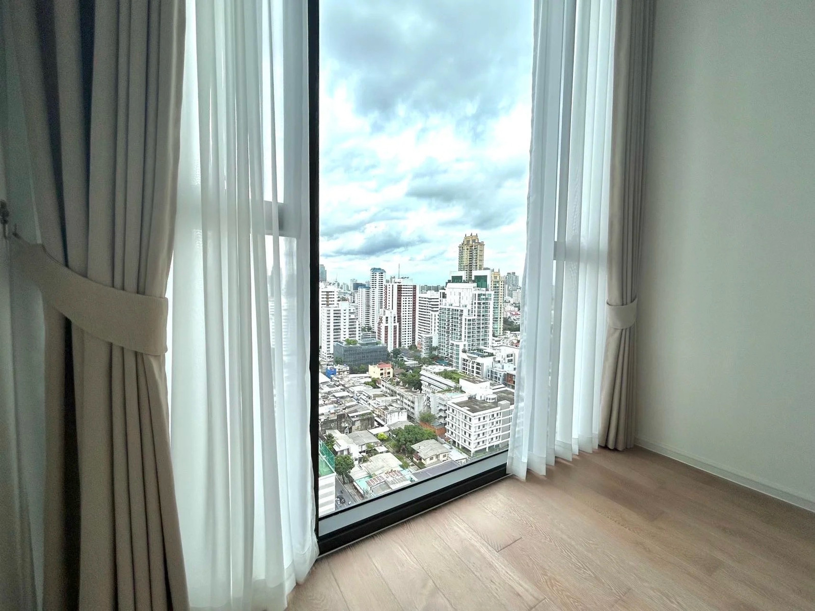 Muniq Sukhumvit 23 two bedroom for rent – รูปที่ 4