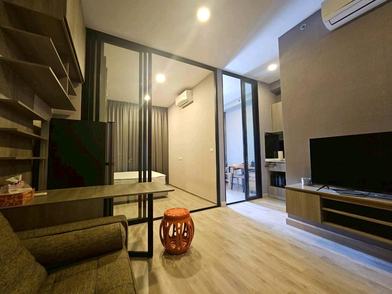 Condo for rent one bedroom plus