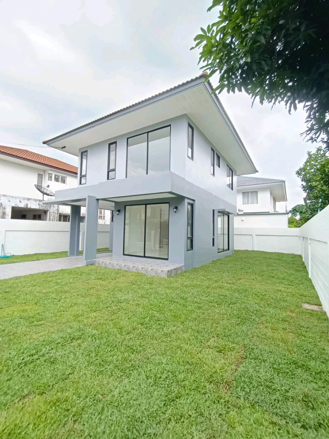 For sale cheap, 2-story detached house for sale, Sammakorn Minburi, 3 new phases. For sale cheap, 2-story detached house for sale, Sammakorn Minburi, 3 new phases.