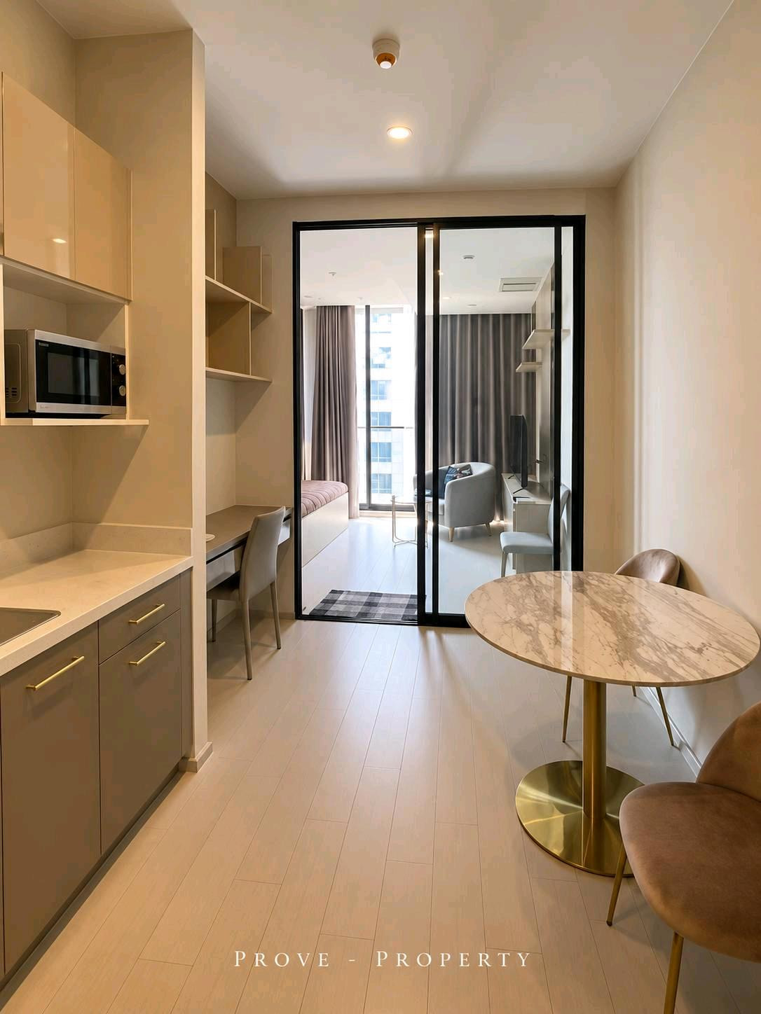 For Sale ◈ Noble Ploenchit ◈ Rare 1-Bedroom with BTS View |Private Elevator | Imported Furniture | 45 Sq.m. | 14th Floor | Fully Furnished