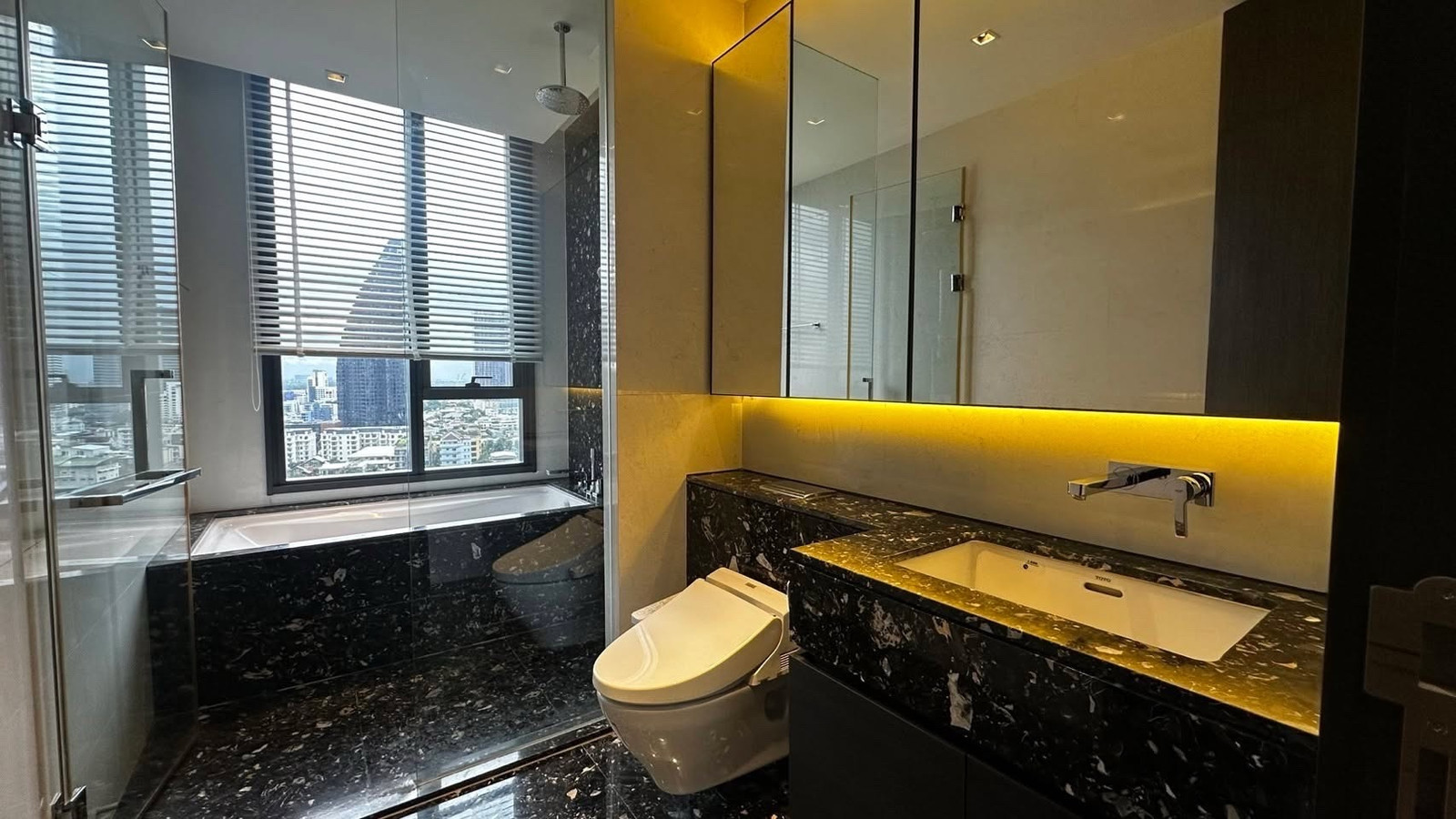 For Rent | BEATNIQ Sukhumvit 32 | BTS Thong Lo | 2 Bedrooms | 3 Bathrooms | 81 sq.m. | 18th Floor | 69,000/mo. – รูปที่ 2