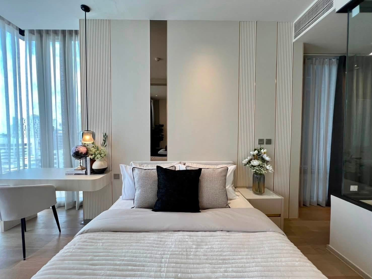 Luxury condo for rent, Ashton Silom, brand new room, 1 bedroom, BTS Chong Nonsi. Luxury condo for rent, Ashton Silom, brand new room, 1 bedroom, BTS Chong Nonsi.