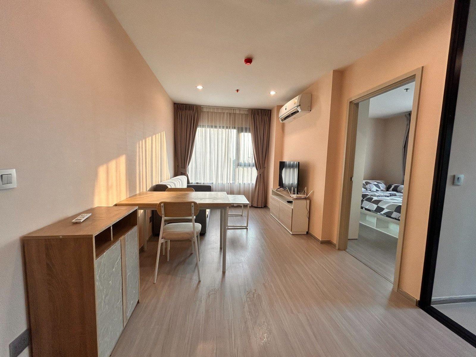 PFD-09016 Condo for rent, Aspire Erawan Prime, fully furnished, ready to move in, prime location next to BTS Chang Erawan 🏙️✨ PFD-09016 Condo for rent, Aspire Erawan Prime, fully furnished, ready to move in, prime location next to BTS Chang Erawan 🏙️✨