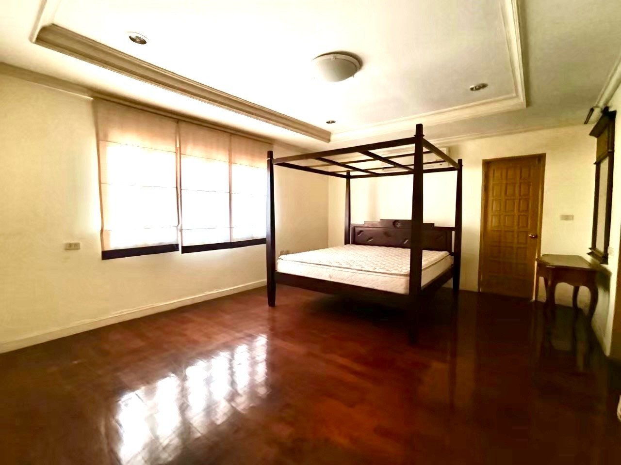 ขายบ้านเดี่ยว ลัดดาวัลย์ ศรีนครินทร์ ที่ดิน 200 ตร.ว. พื้นที่ 450 ตร.ม. เหมาะทั้งครอบครัวใหญ่และครอบครัวหลาย Generation  – รูปที่ 4
