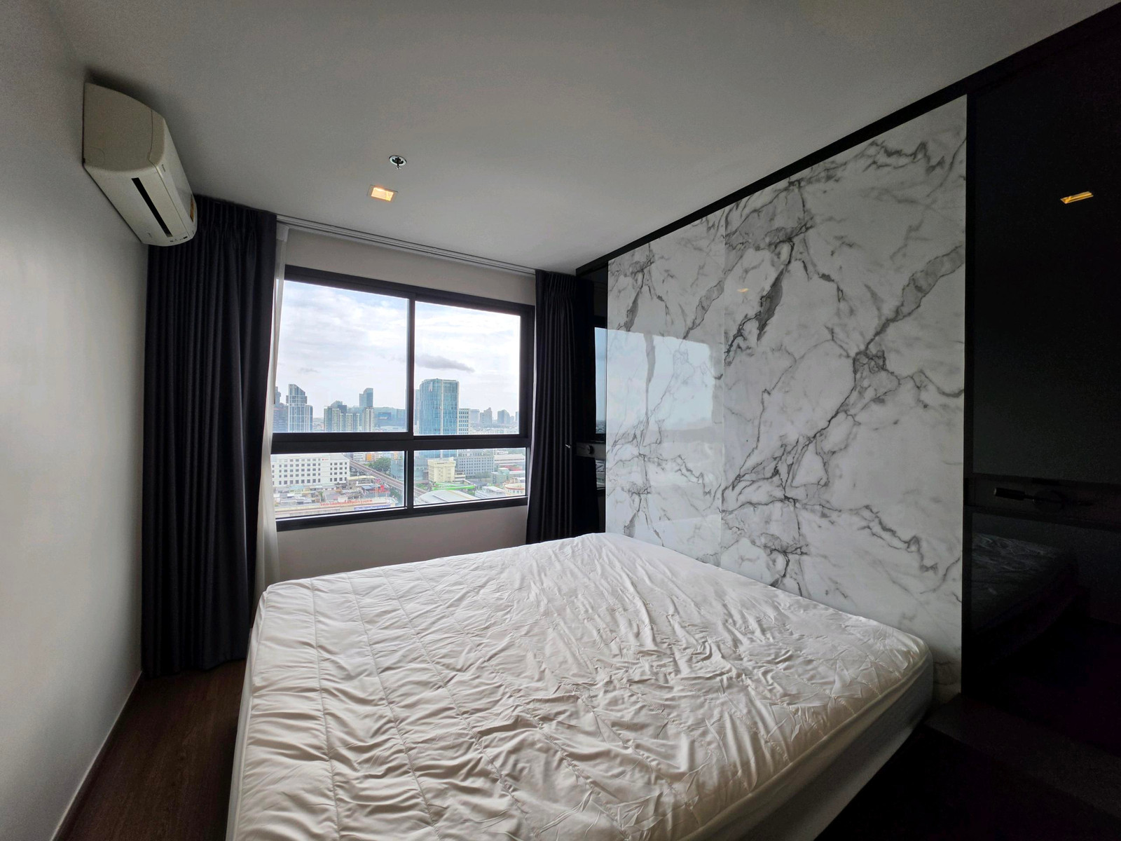 2 bed corner room on 22 floor for rent – รูปที่ 3