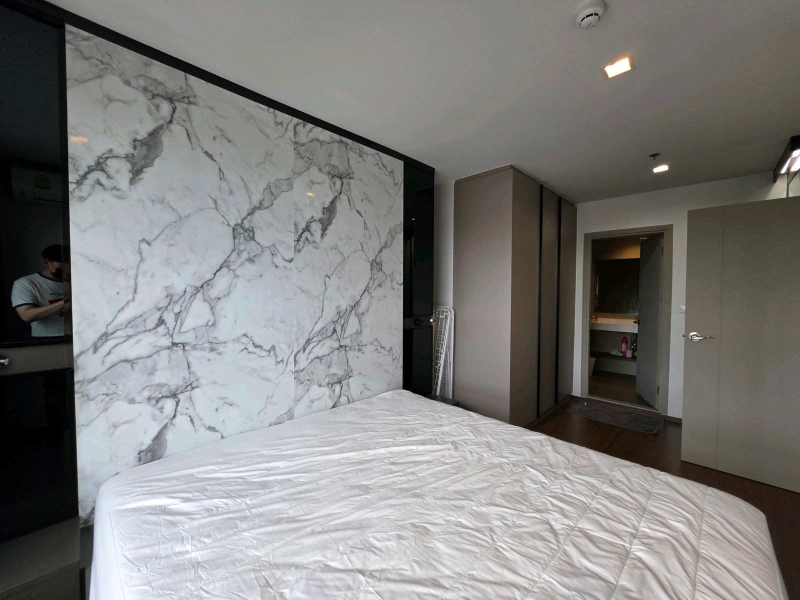 2 bed corner room on 22 floor for rent – รูปที่ 4