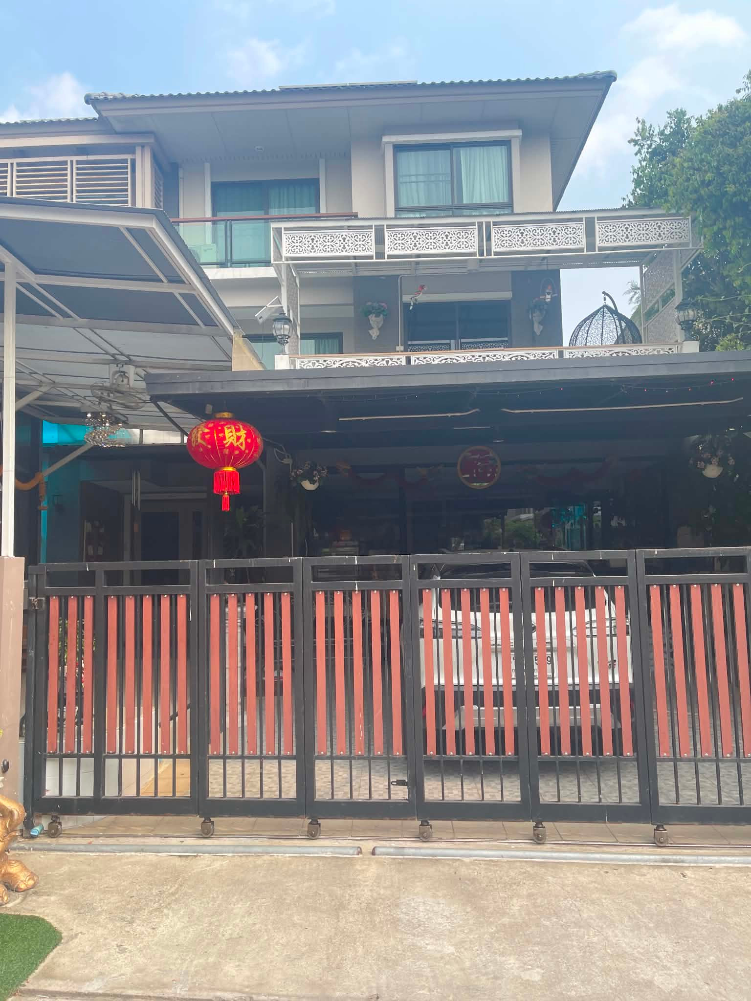 ขายบ้านเดี่ยว 3 ชั้น  ม.ภัสสร สรงประภา ดอนเมือง  แขวงสีกัน(ดอนเมือง)  เขตดอนเมือง  กรุงเทพ
