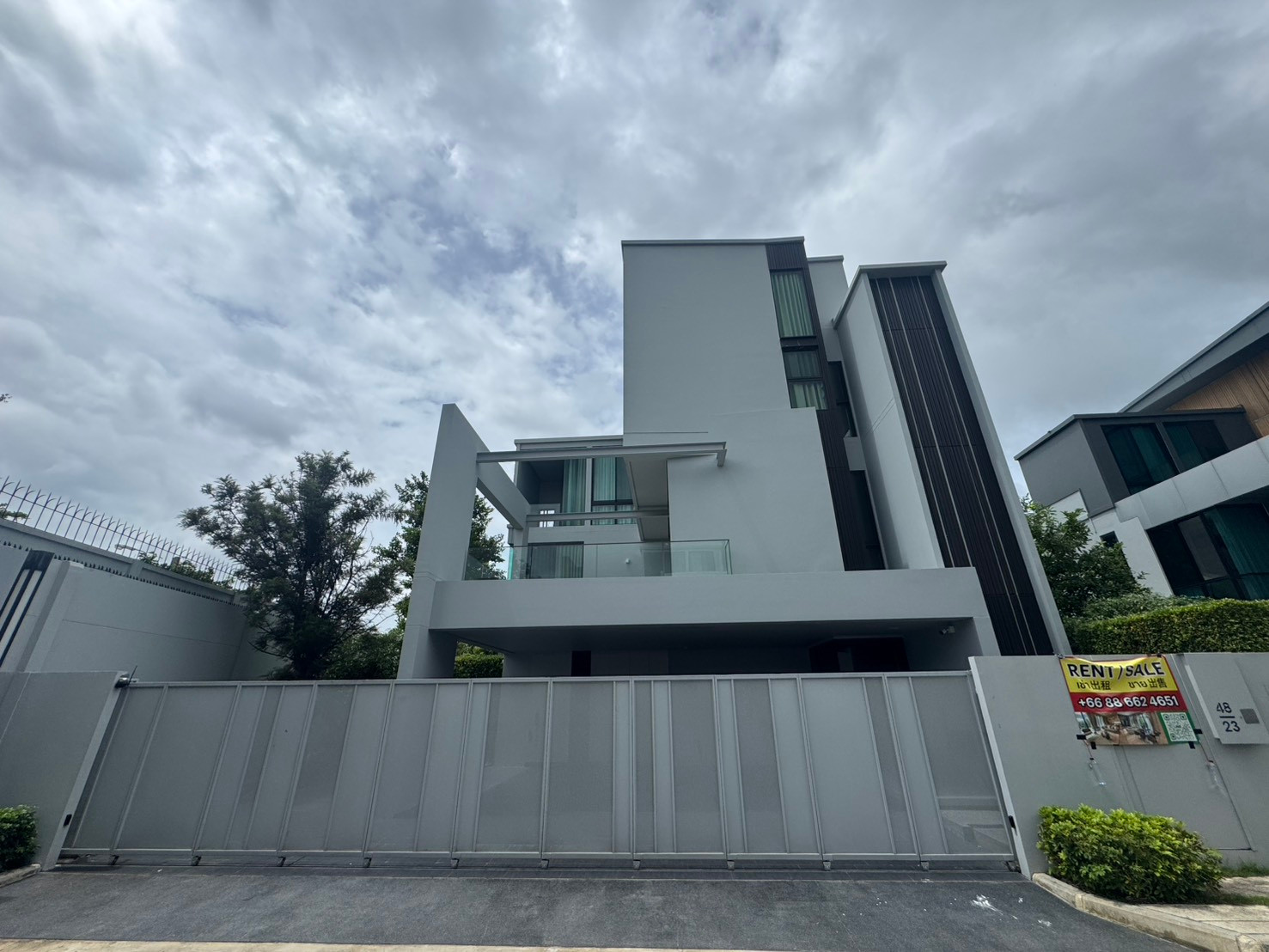 P0922/บ้านหรูหลังริม Vive กรุงเทพกรีฑา | พื้นที่ใช้สอย 421 ตร.ม. ค่าเช่า 250,000 บาท/เดือน – รูปที่ 2