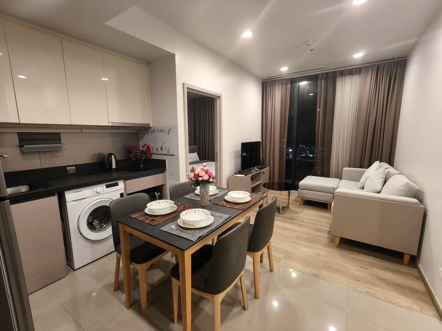 🔥Best Deal✨ OKA HAUS Sukhumvit 36 ขนาด 50 ตร.ม. 2 ห้องนอนสวย แต่งครบ พร้อมอยู่ 🔥Best Deal✨ OKA HAUS Sukhumvit 36 ขนาด 50 ตร.ม. 2 ห้องนอนสวย แต่งครบ พร้อมอยู่