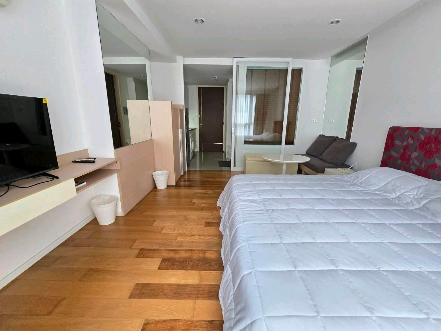ขายด่วน Hot now !!! ถูกสุด พร้อมโอน 15 Sukhumvit residence 28 ตรม. 2.99 ล้าน