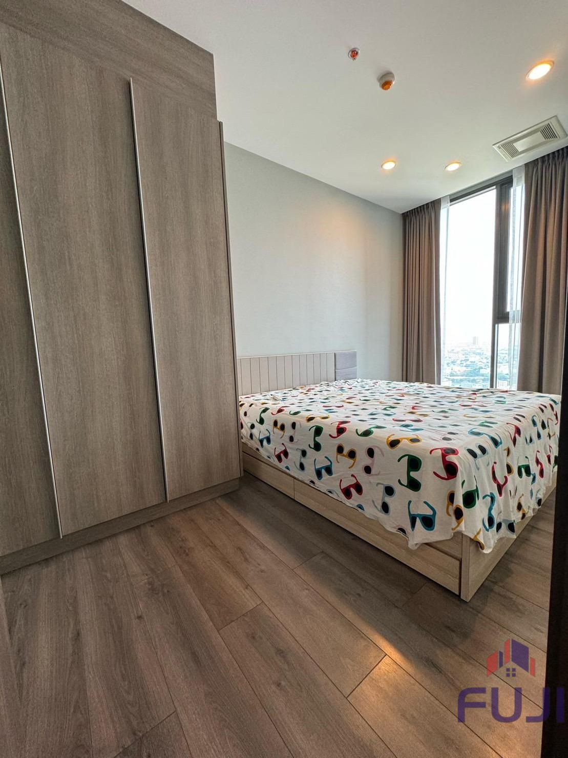 ให้เช่าคอนโดหรูสไตล์โมเดิร์นที่ Whizdom Essence Sukhumvit – รูปที่ 3