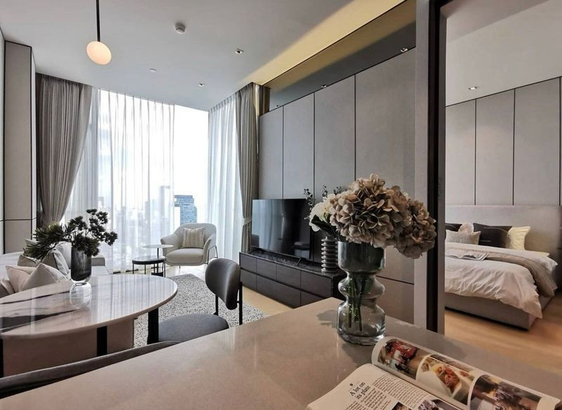FOR RENT: A Beautifully Decorated 1-Bedroom Unit at 28 Chidlom