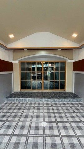 2-story townhome for sale, Manawadee Village, Bang Kurak, Bang Bua Thong, area 16 sq m., near Central Westgate.