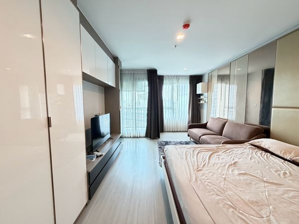 ให้เช่า ✨ Life Ladprao ตึก A ขนาด Studio 29sqm เพียง 16,000 บาท เดินทางสะดวกมาก อยู่ติดเซนทรัลลาดพร้าว 📞 โทรเลย 065-2614622 แทมมี่