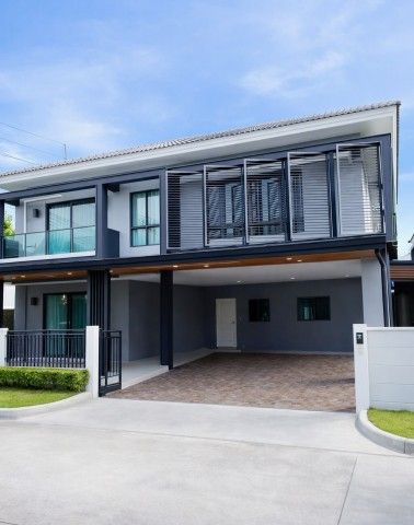 Robinson Ratchaphruek 2km.-Chaengwattana detached corner house for rent 4bed 4bath land 60sq.wa. 350