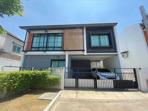 Single house for rent, The Embrace Chatuchot-Ramindra, near Maruay Market, Hathairat, just 5 minutes.