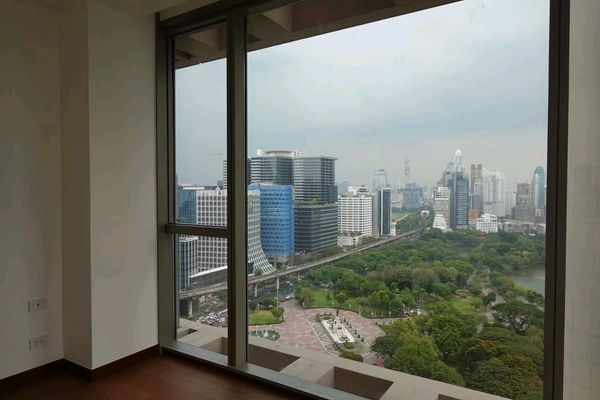 ขายคอนโด Ultra luxury Dusit residences 