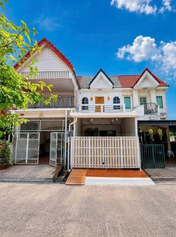 For Sale Townhouse/Townhome  , Pongsirichai 2 , newly renovated , Om Noi , Krathum Baen , Samut Sakhon , CX-171472