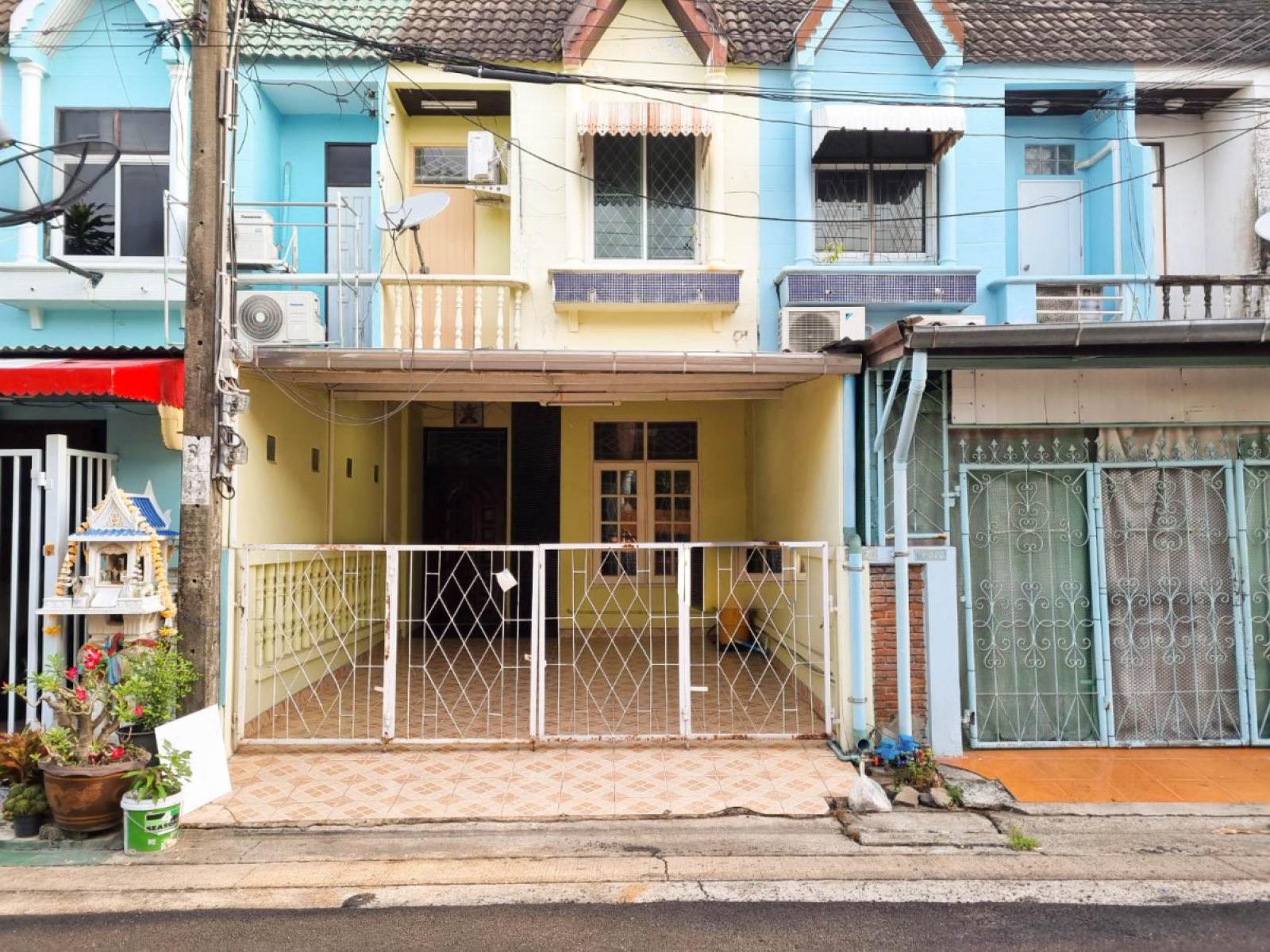 For Sale Townhouse/Townhome  , Baan U Charoen Lat Phrao 101 , MRT-Ladprao 101 , Hua Mak , Bang Kapi , Bangkok , CX-172397